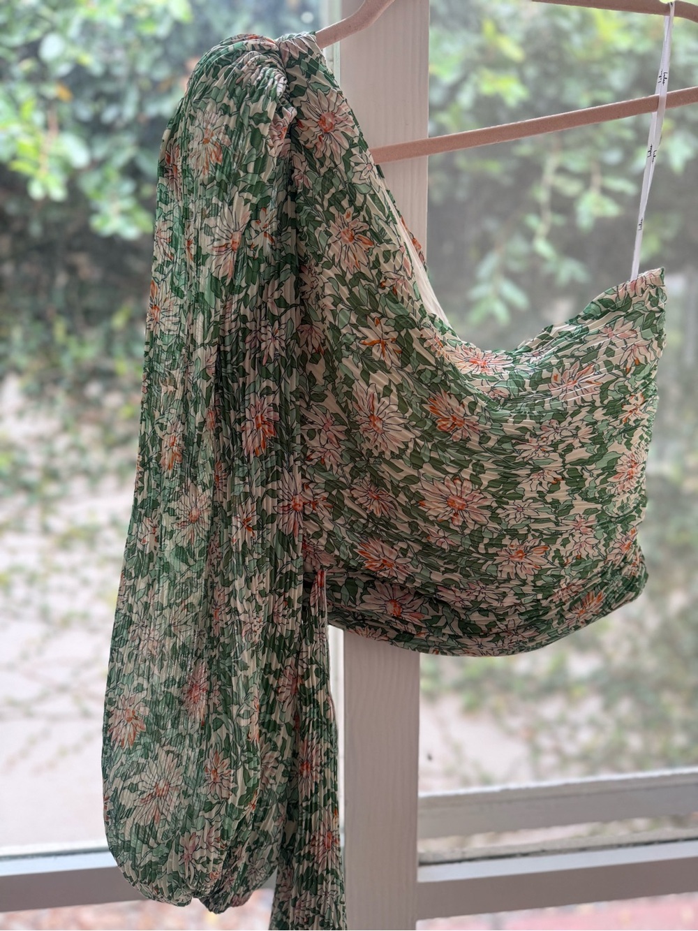 Lulu’s Grow Toward Love Green Floral Print Pleated One-Shoulder Top NWT